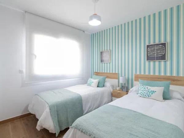 Chalet pareado en calle El Xiprer