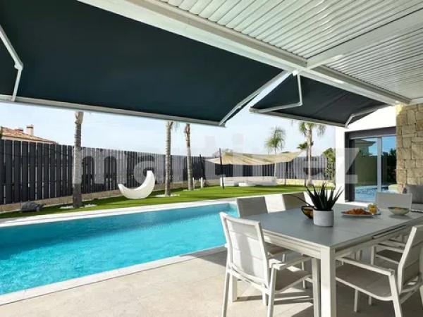 Casa independiente en calle Amsterdam, 37