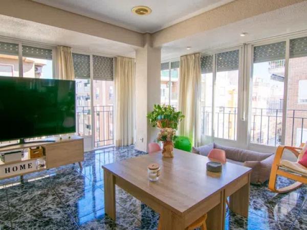 Piso en calle Reina Victoria