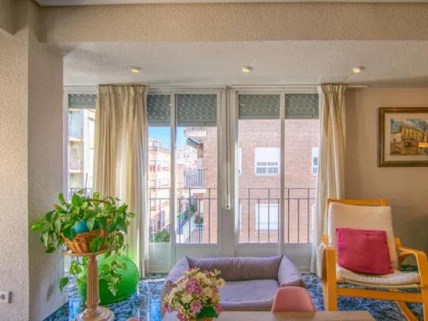 Piso en calle Reina Victoria