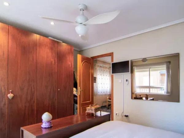 Piso en calle Reina Victoria