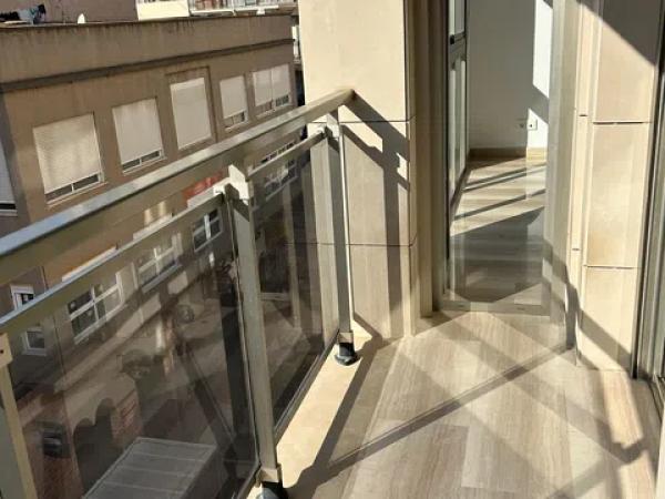 Piso en calle Cervantes, 1