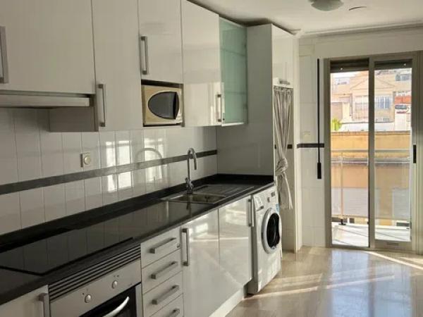 Piso en calle Cervantes, 1