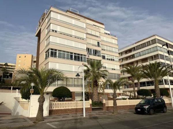 Piso en avenida San Bartolome Tir