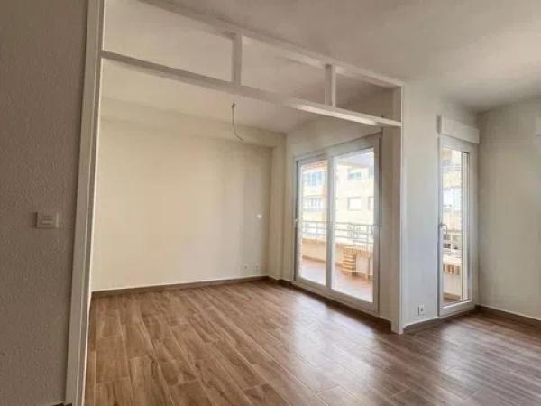 Piso en Barrio Puerto Deportivo