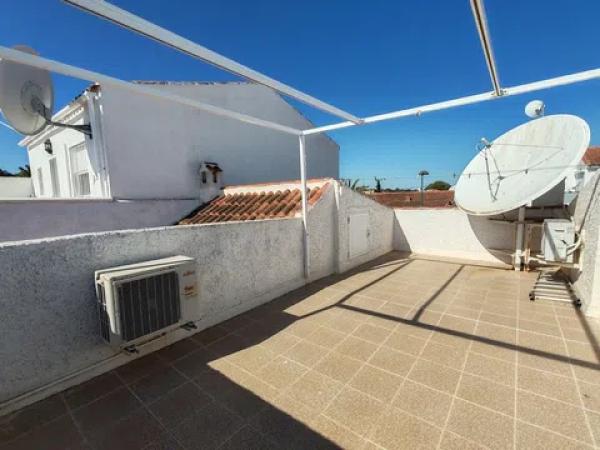 Chalet pareado en calle Gardenia Pc