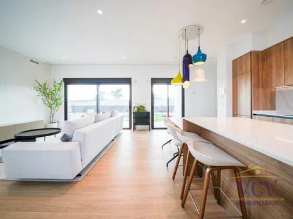 Casa independiente en calle de Xile