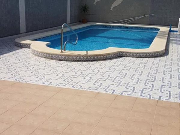 Casa independiente en calle los Jilgueros