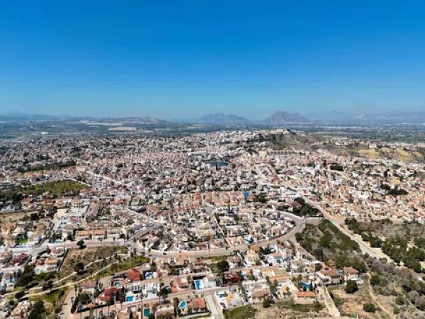 Casa independiente en calle Ginebra