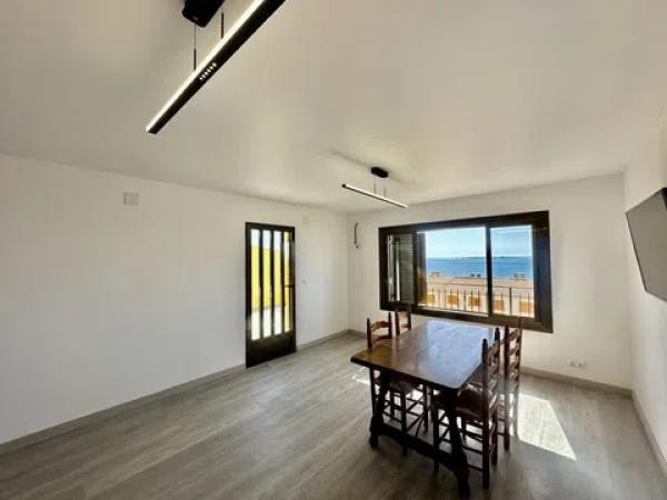 Piso en avenida Catalanet