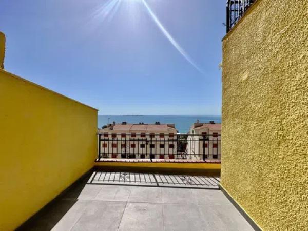 Piso en avenida Catalanet