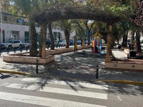 Piso en calle Doctor Fajarnes