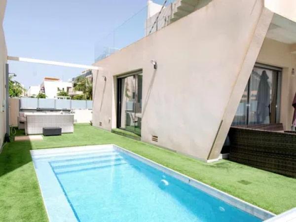 Casa independiente en calle Liverpool, 12