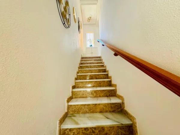 Chalet en Barrio Los Almendros-La Florida