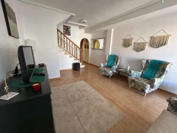 Dúplex en Barrio Los Almendros-La Florida