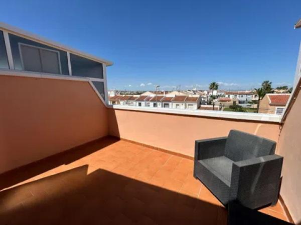 Dúplex en Barrio Los Almendros-La Florida