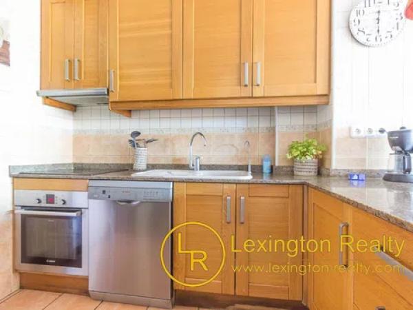 Chalet adosado en paseo Burgos, 4