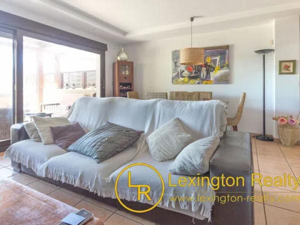 Chalet adosado en paseo Burgos, 4