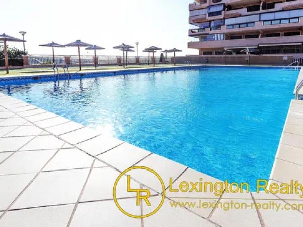 Chalet adosado en paseo Burgos, 4