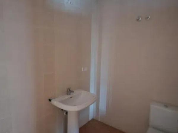 Chalet pareado en calle Miguel Hernández