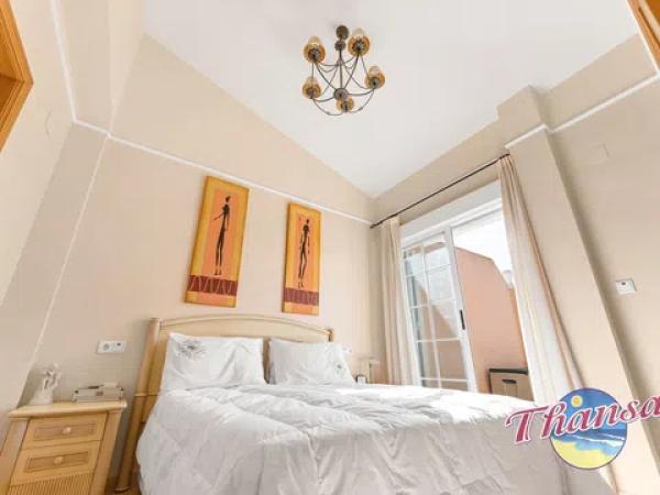 Chalet adosado en avenida de Finlandia