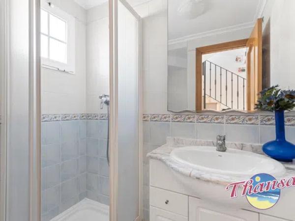 Chalet adosado en avenida de Finlandia