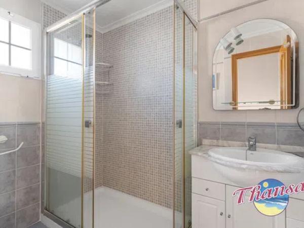 Chalet adosado en avenida de Finlandia