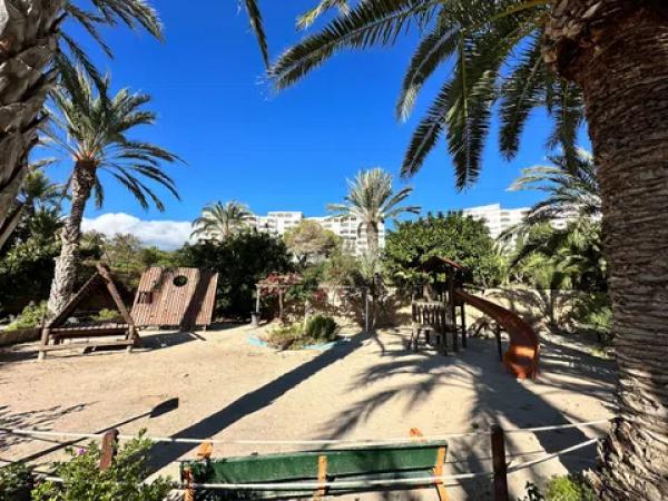 Piso en calle Noruega, 11 a