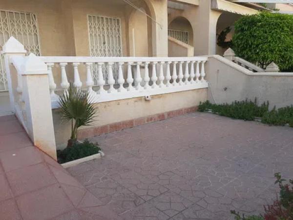 Chalet pareado en calle Méjico