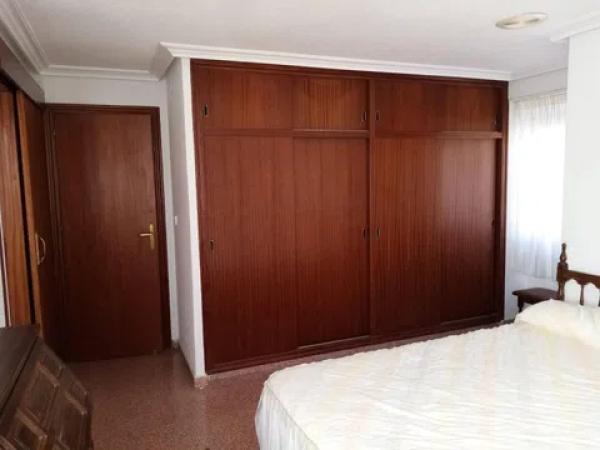 Chalet pareado en calle Méjico