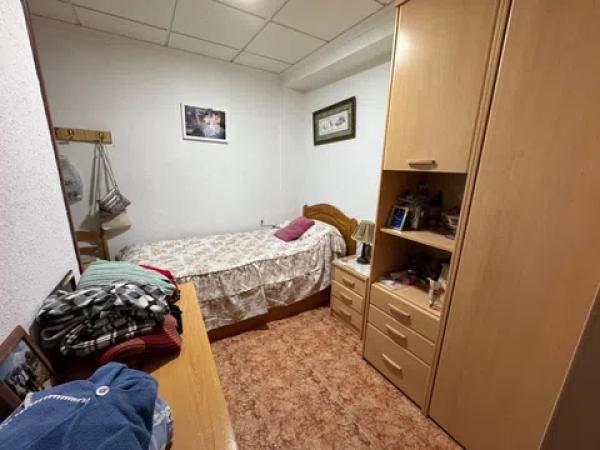 Piso en calle Escultor Navarro Santafé