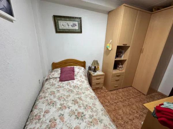 Piso en calle Escultor Navarro Santafé