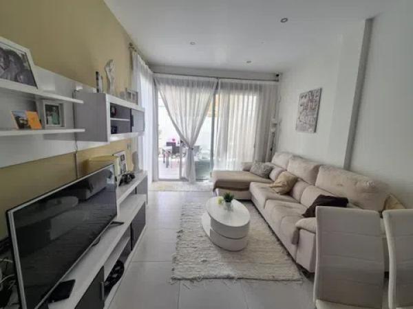 Casa independiente en avenida de Cuenca