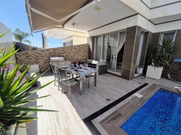 Casa independiente en avenida de Cuenca