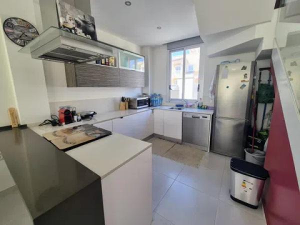 Casa independiente en avenida de Cuenca