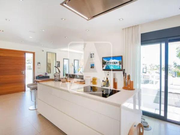 Chalet en La Fustera