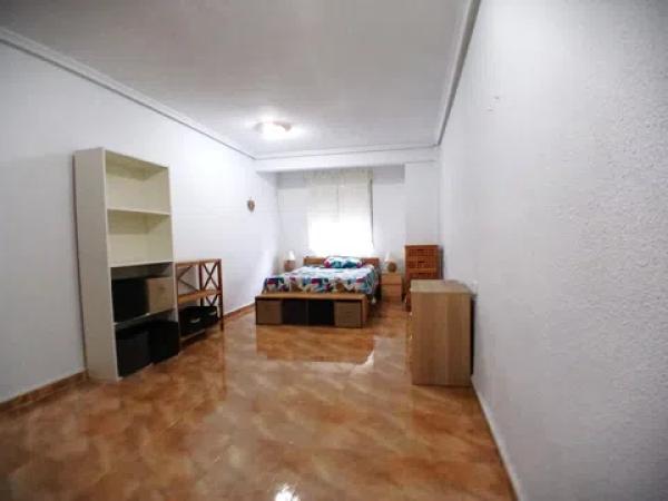 Piso en calle San Bernardo