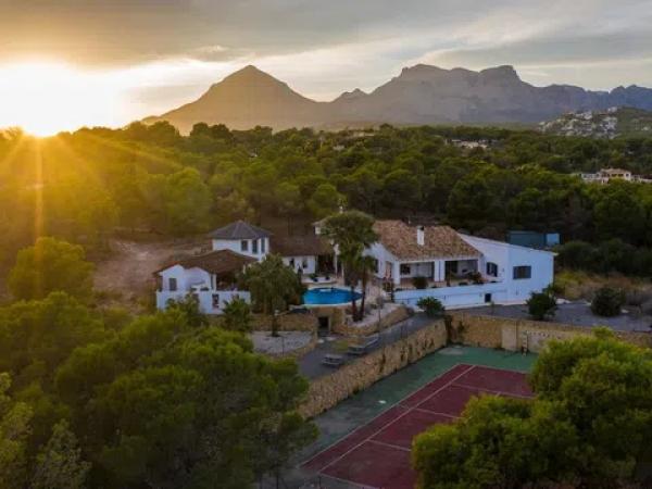 Casa independiente en calle Pintor Rembrandt