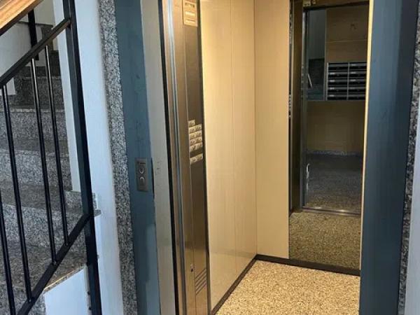 Piso en calle Lérida, 6