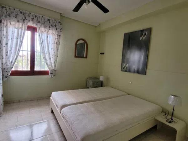 Casa independiente en camino peñon