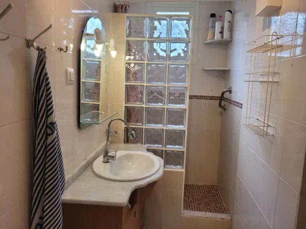 Casa independiente en camino peñon