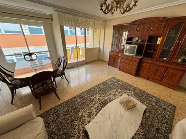 Piso en calle de Isabel la Católica