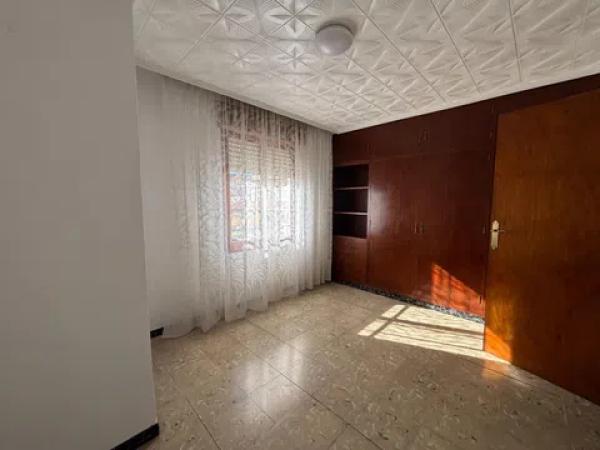 Casa independiente en calle Agost