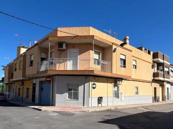 Casa independiente en calle Agost