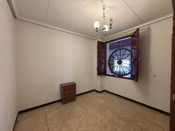 Casa independiente en calle Agost