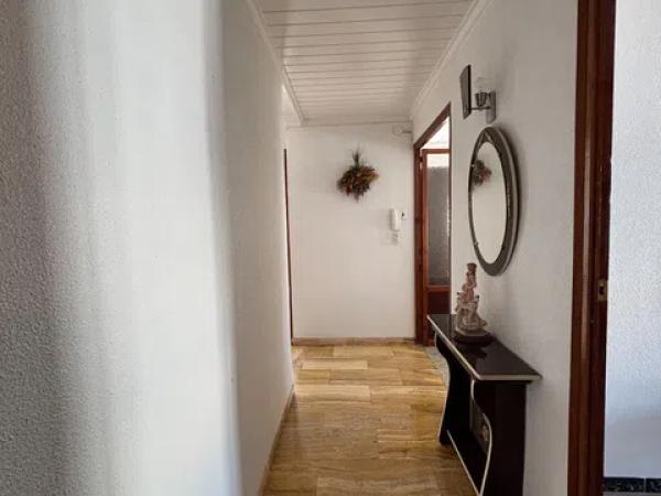 Casa independiente en calle Agost