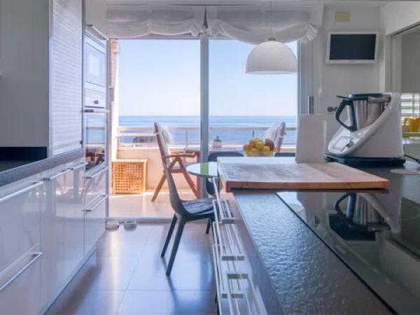 Piso en avenida Marina Baixa