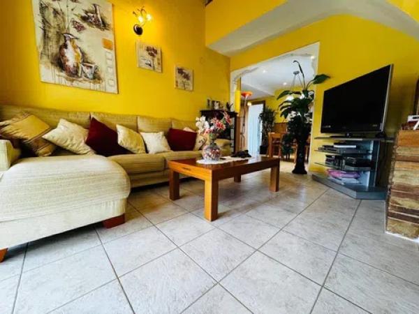 Chalet adosado en Urbanització Pla de Garaita, 87