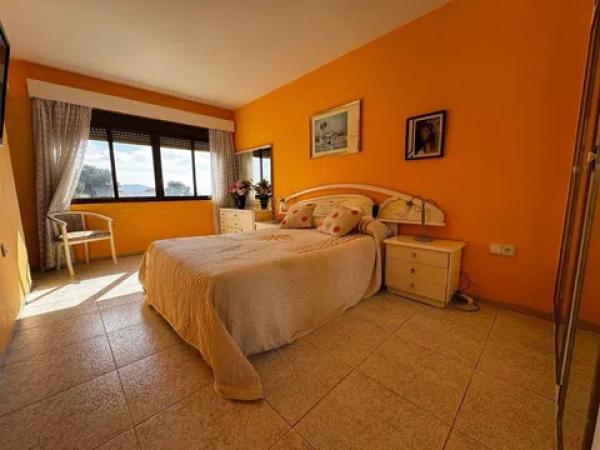 Chalet adosado en Urbanització Pla de Garaita, 87