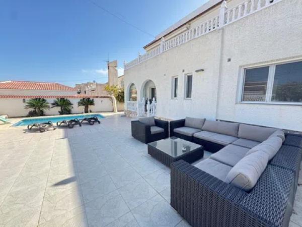 Chalet en San Miguel de Salinas